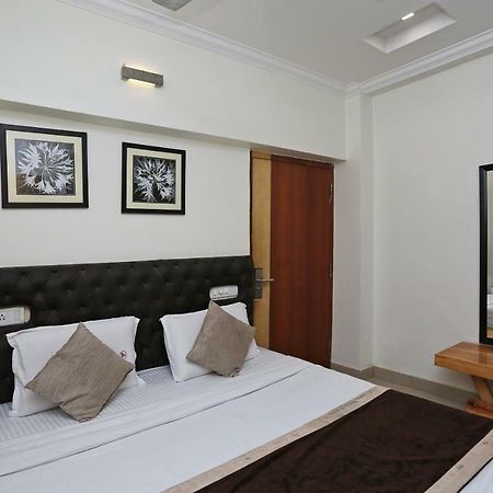 Oyo 3019 Hotel Lingaraj Bhuvanesvar Kültér fotó