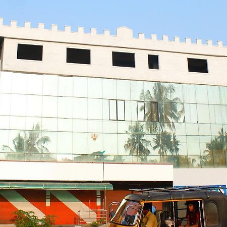 Oyo 3019 Hotel Lingaraj Bhuvanesvar Kültér fotó