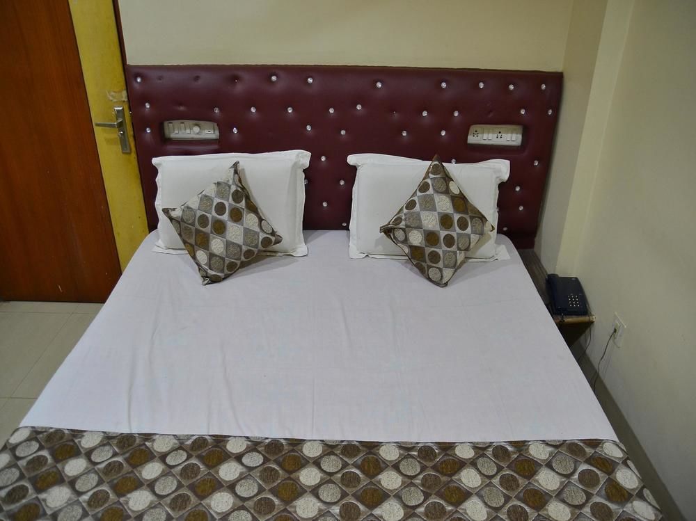 Oyo 3019 Hotel Lingaraj Bhuvanesvar Kültér fotó
