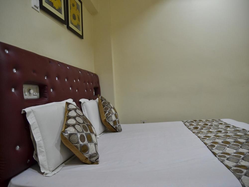 Oyo 3019 Hotel Lingaraj Bhuvanesvar Kültér fotó