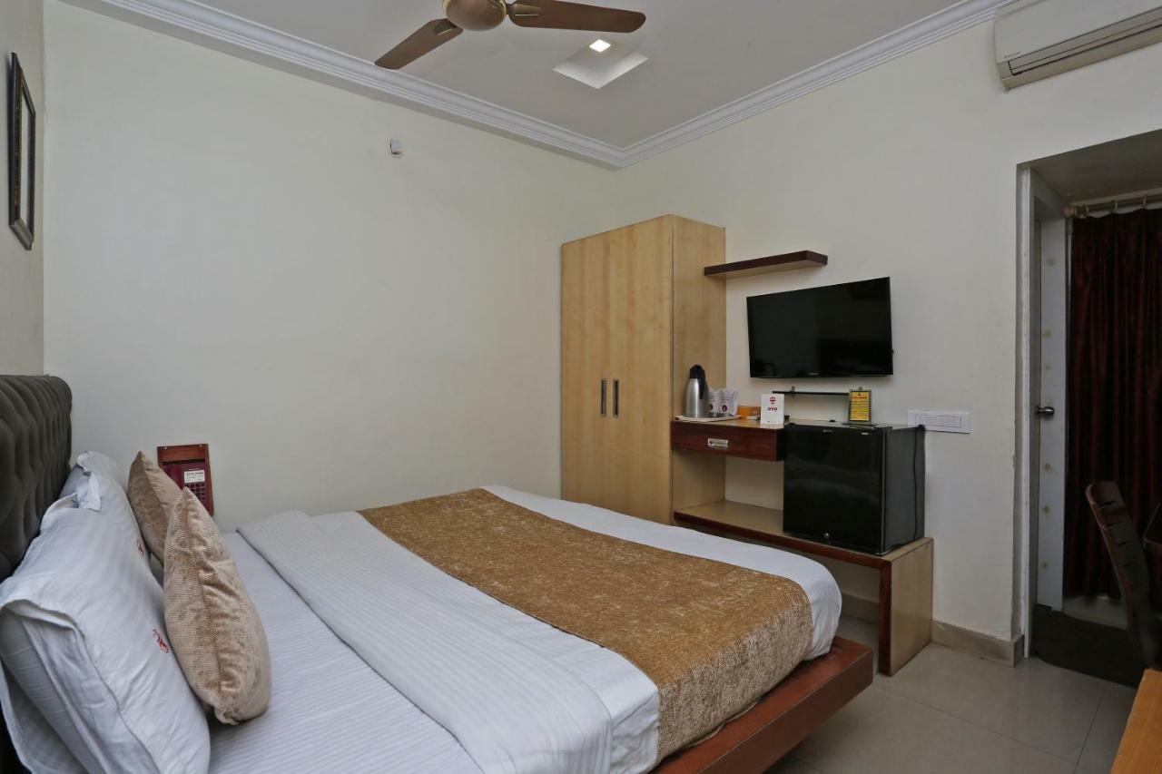Oyo 3019 Hotel Lingaraj Bhuvanesvar Kültér fotó
